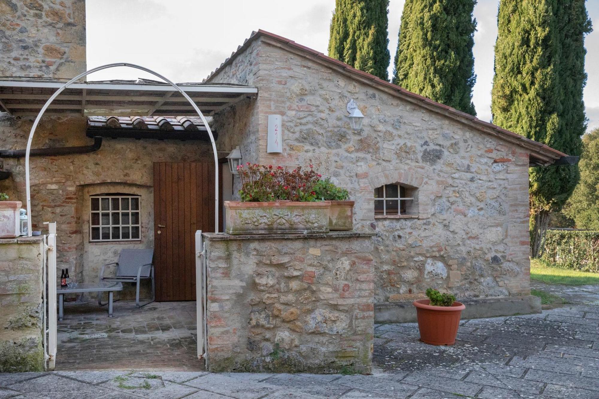 Tenuta Decimo - Il Borgo Di Mariano Villa San Gimignano Bagian luar foto